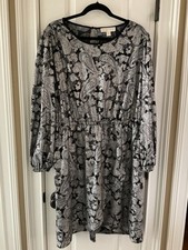 Michael Kors Women’s Black Silver Metallic Paisley Print Dress Size 2X NWT