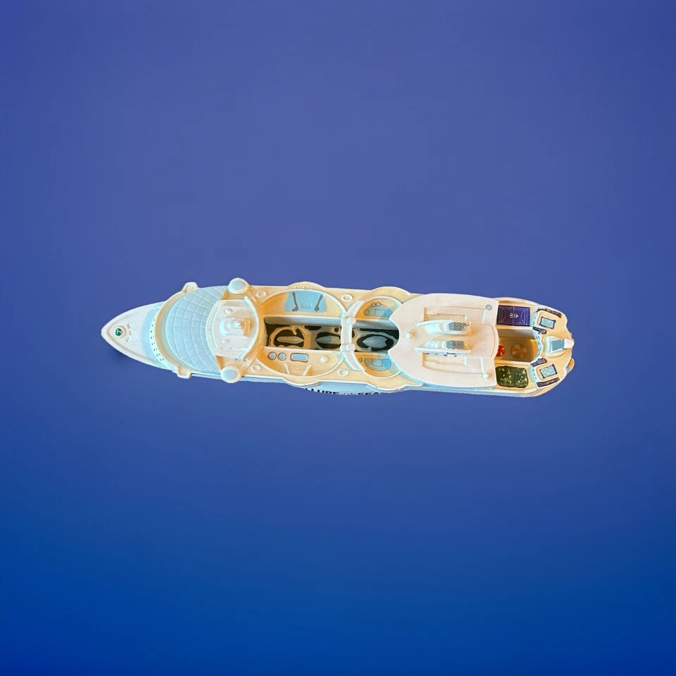 Royal Caribbean ALLURE OF THE SEAS Cruise Ship Model 12 Inches - Image 2 of 4