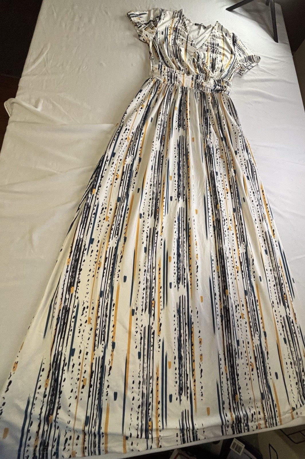 OUGES Maxi Dress Size S White Multicolor Print Sh… - image 1