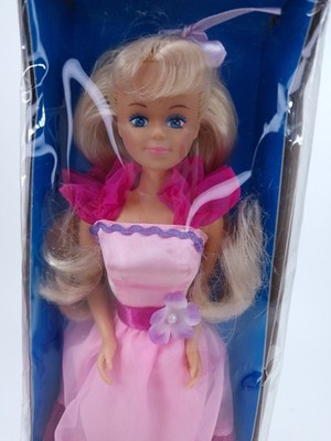 Holiday Petra Doll New In Box German 1980s 1990s Blonde Hair Germany Plasty