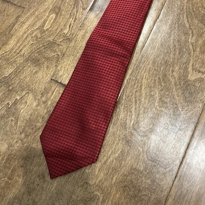 Eagle Shirtmakers 100% Silk Necktie Red Geometric