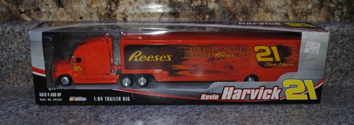 Winner's Circle Kevin Harvick 21 1:64 Trailer Rig Reese's