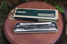 Vintage Melodia menuet harmonica