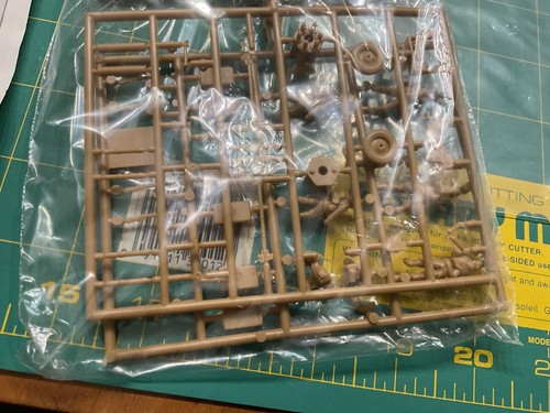 Aurora ESCI No 6212 Nebelwerfer Battery 2-launchers Factory Military Model 1:72 - Picture 6 of 7