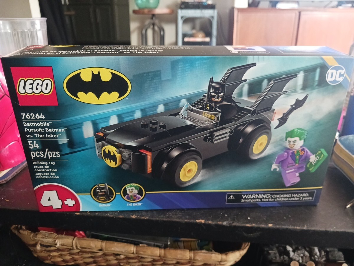 ハマ LEGO DC Batmobile Pursuit: Batman vs. The Joker Super Hero Toy