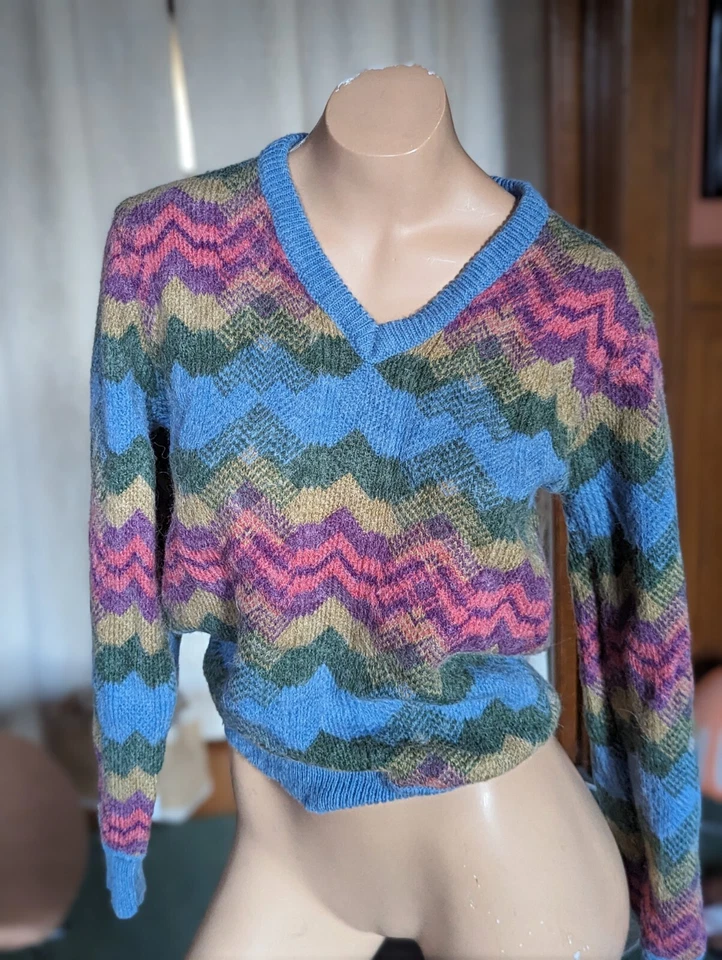 Suéter a Rayas Cuello en V Vintage Años 70 La Mouche Space Dye Talla XS/S Foto 2 de 4