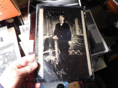 VICTORIAN FULL PLATE TINTYPE PHOTO OF WELL DRESSED MAN | eBay