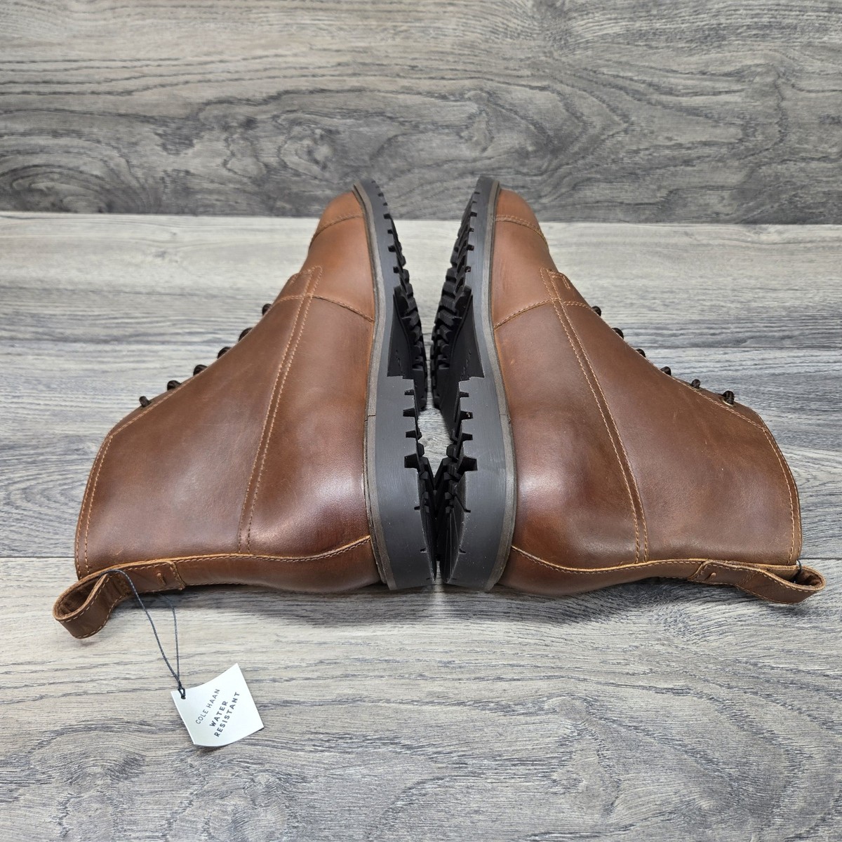 COLE HAAN Men display picture 1