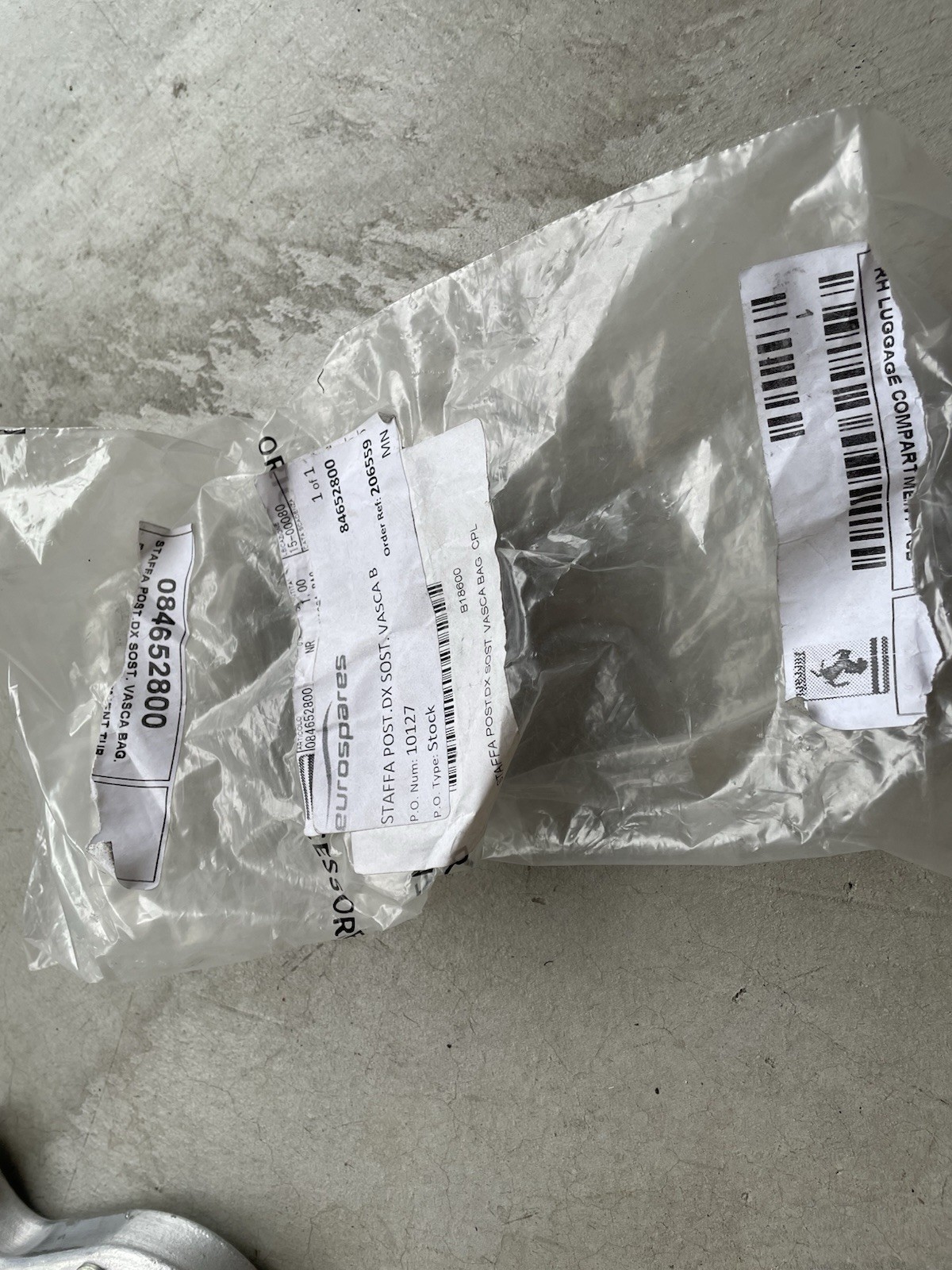 NEW Ferrari 488 Left Right Side Trunk Recessed Floor Bracket 84652700 84652800