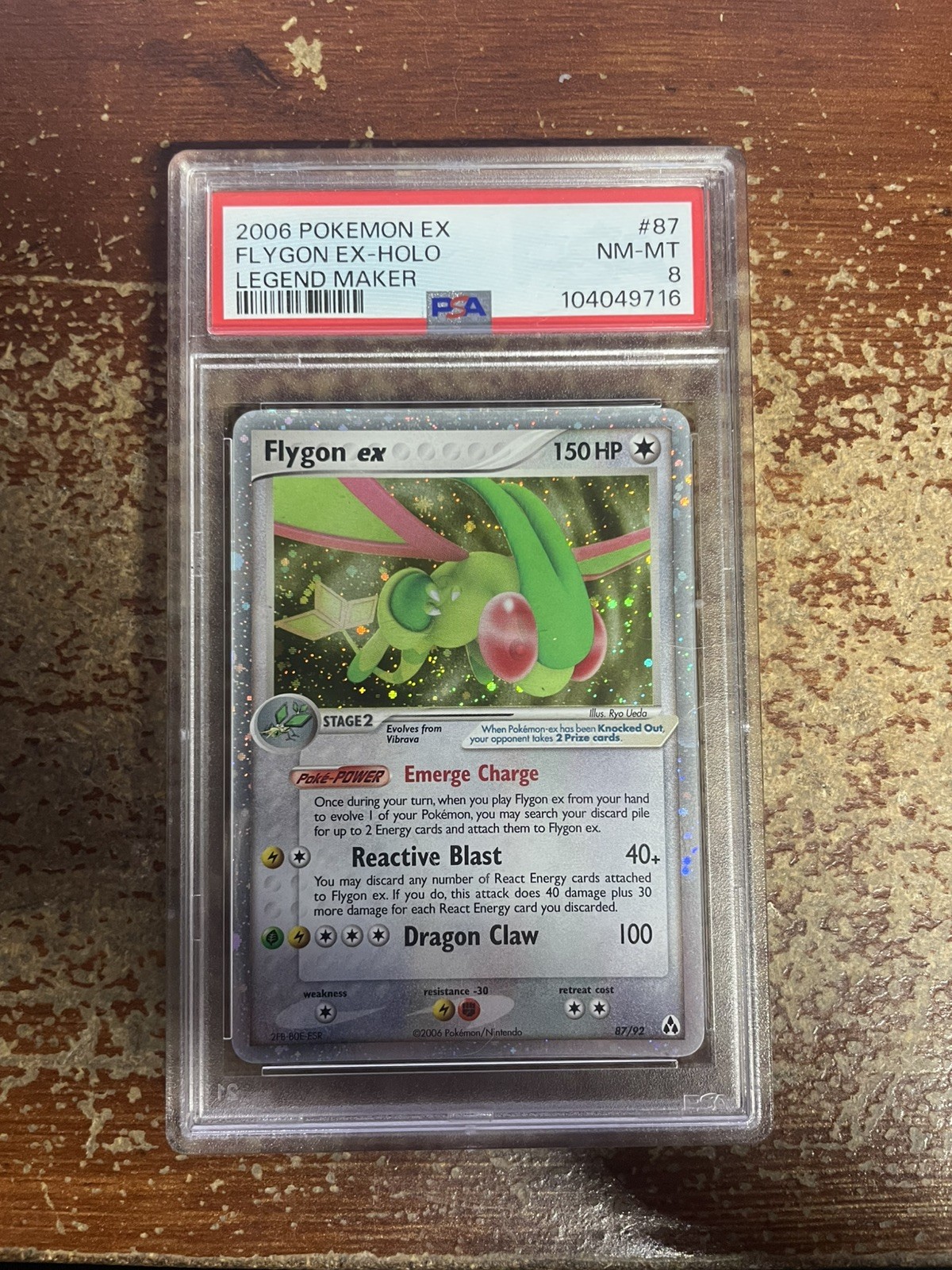 2006 POKEMON EX LEGEND MAKER #87 FLYGON EX-HOLO PSA 8