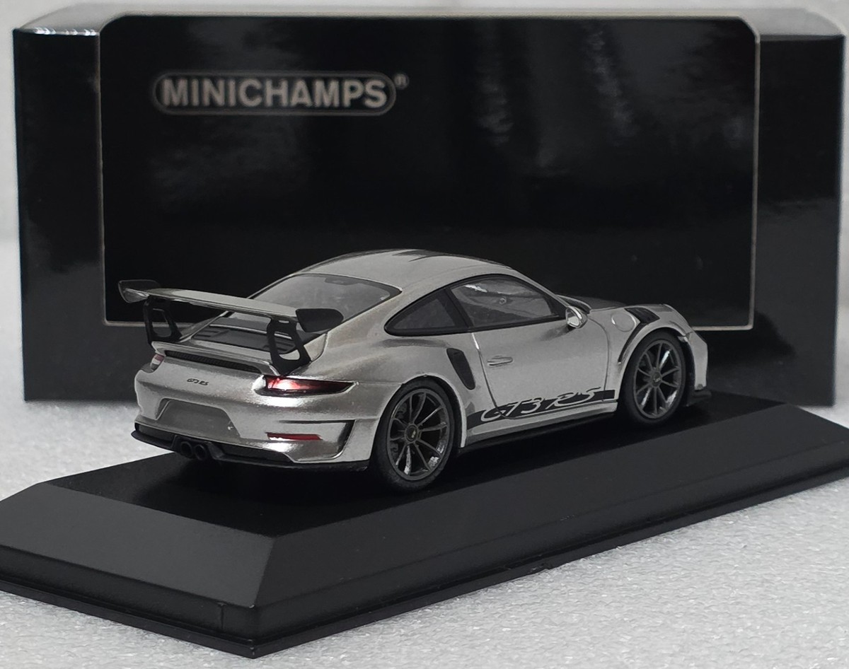 Porsche 911 (991.2) GT3 RS 2018 Silver 1:43 Minichamps 410067020