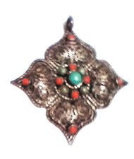 VINTAGE. SILVER FILIGREE. STUNNING TIBET/NEPAL PENDANT, CORAL & TURQUOISE INLAY.