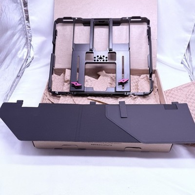 SMALLRIG Universal Metal Cage for iPad, Tripod Mount Adapter Monitor MD5059