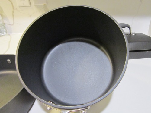 Analon Advanced Hard Anodized Non Stick 3 Qt Pot With Lid. Pre Owned - Picture 2 of 5