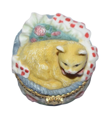 Vintage Kitty Cat Trinket Box Born to Cuddle Blonde Yellow Kitten Crazy Lady - Picture 8 of 8