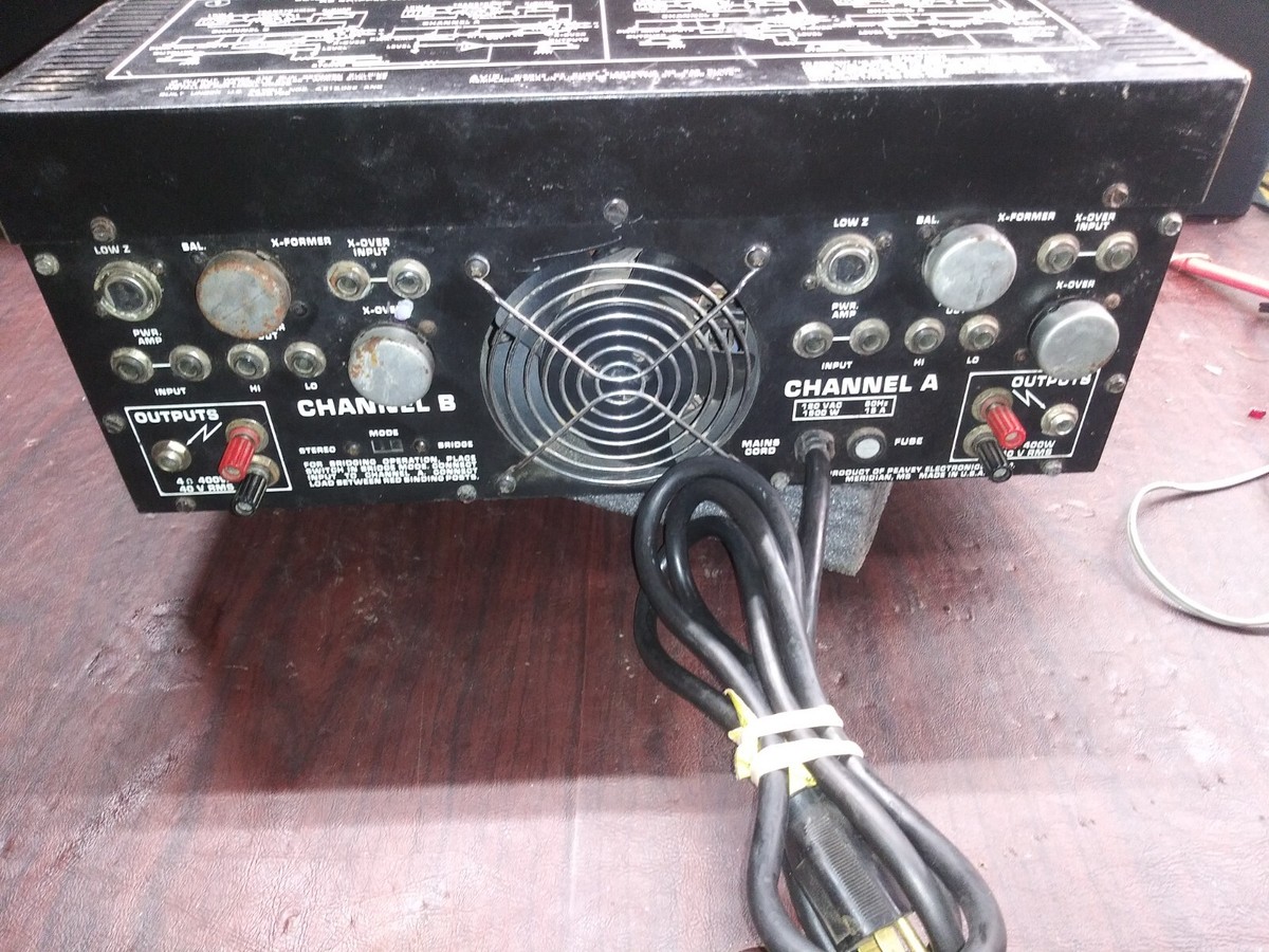 PEAVEY ピーヴィー CS-800 パワーアンプ 最大出力260W+260W PEAVEY ピーヴィー CS-800 パワーアンプ 最大出力260W+260W