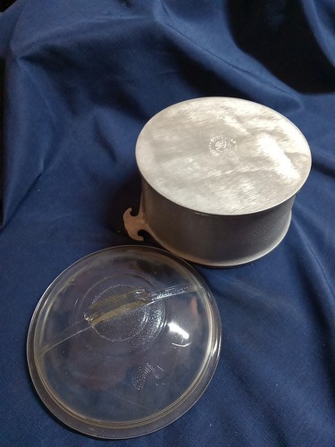 Is vintage aluminum guardian service caquare - Picture 2 of 2