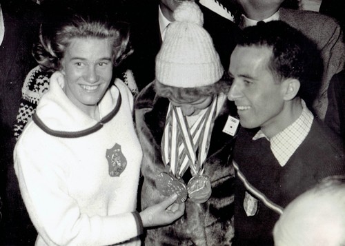 1964 Vintage Photo Winter Olympic Gold Medal Winner Skoblikova Dijkstram Bonlieu - 第 1/2 張圖片