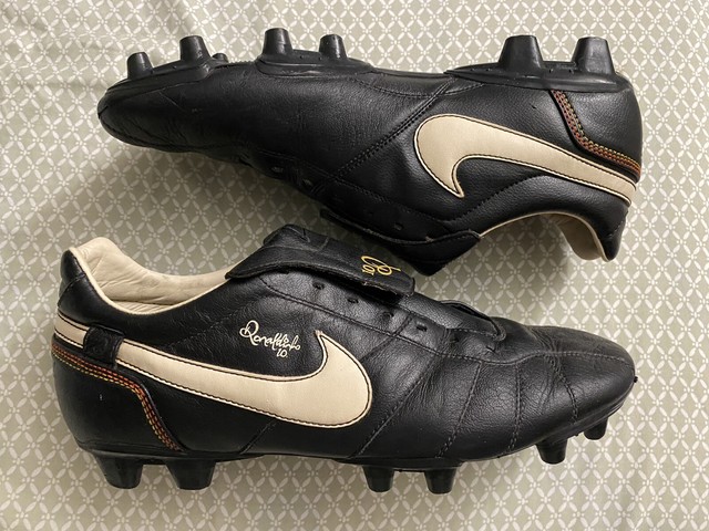 ronaldinho r10 cleats