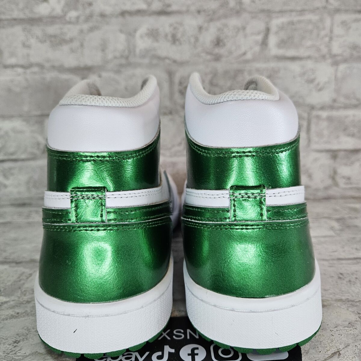 Nike Air Jordan 1 High Golf White Pine Green DQ0660 130 Nike Air Jordan 1 High Golf White Pine Green DQ0660 130