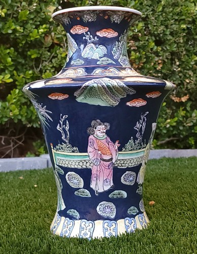 Antique Chinese Famille Noire Court Figural Porcelain Black Vase Raised Relief - Picture 10 of 12