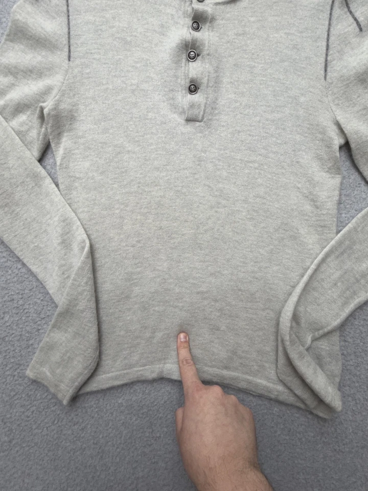 Suéter John Varvatos Para Hombres Pequeño Gris Cachemira Henley Pullover Manga Larga Tejido Foto 2 de 4