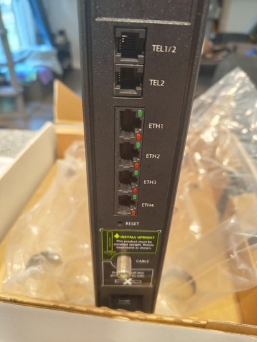 Ubee DOCSIS 3.0 WeMTA DVW32C Cable Modem Wireless Router Gateway WiFi - Working - Picture 3 of 5
