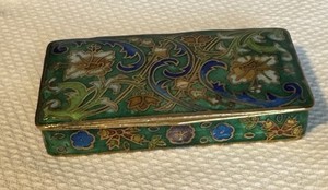 Brass Enamel Russian Cloisonne  Hinged Flower Green Pill Box With Blue Enamel