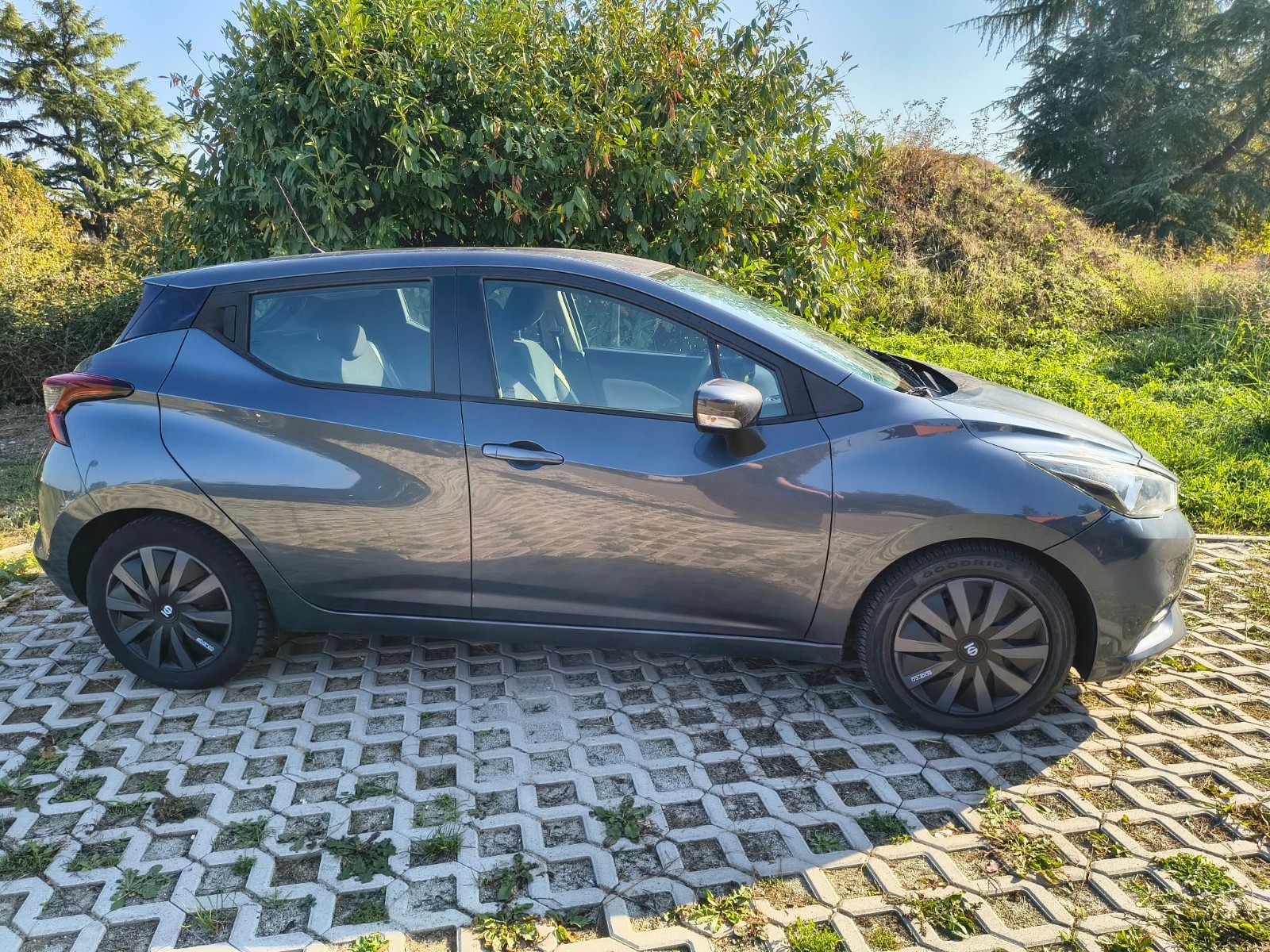 Nissan Micra grigio GPL (2019) 75.000 km - uniproprietario, no incidenti foto 3