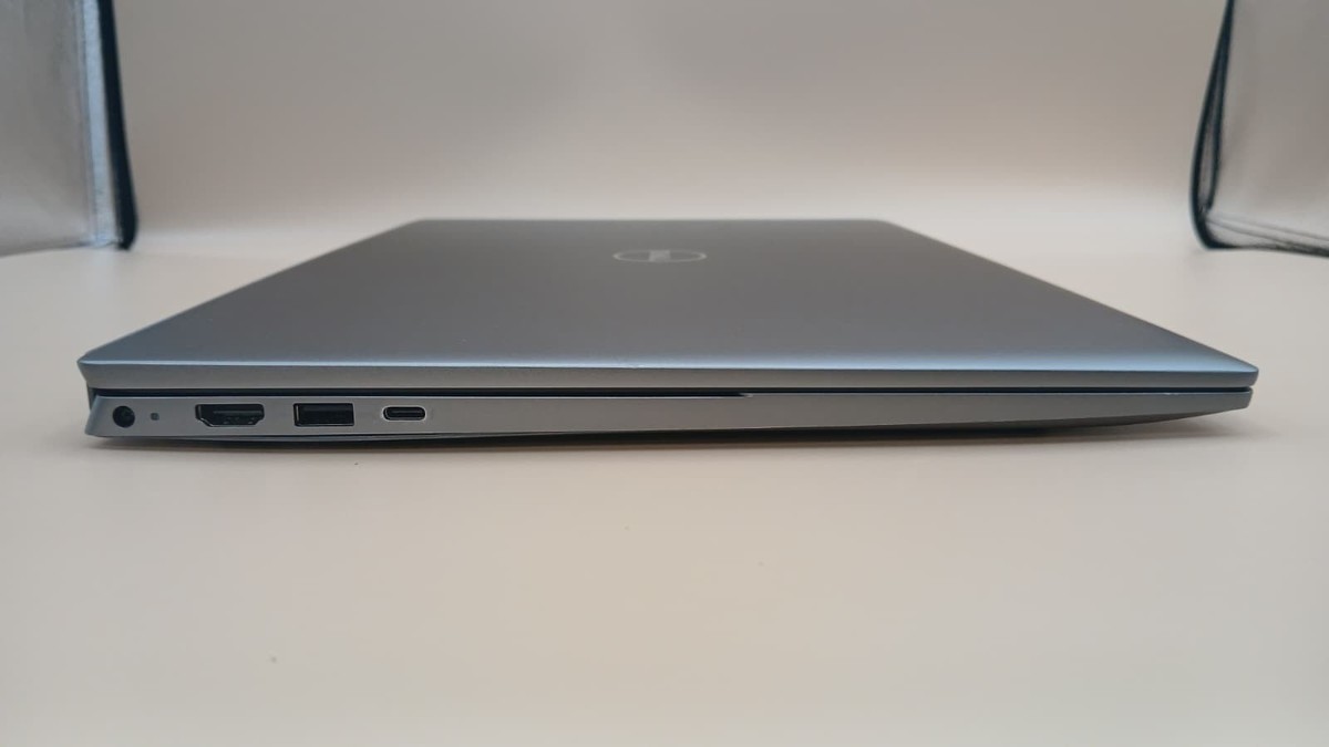 Dell Vostro 16 5630 i7-1360P 16GB RAM 1TB SSD 16