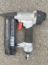 Porter-Cable 18 Gauge Pneumatic Brad Nailer 5/8”–2” Trim Finish Nail Gun