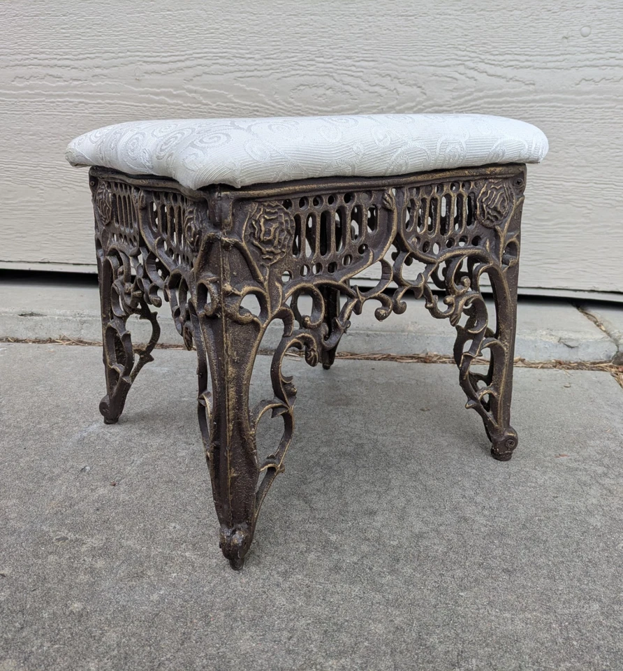 Vintage Ornate Victorian Style Heavy Cast Iron Small Footstool Ottoman Stool - Image 3 of 4