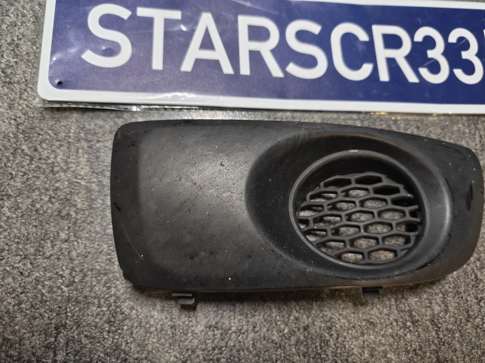 Cubierta de luz antiniebla del lado del conductor para Subaru Impreza 1998-2001 moldura de parachoques LH GC Foto 2 de 4