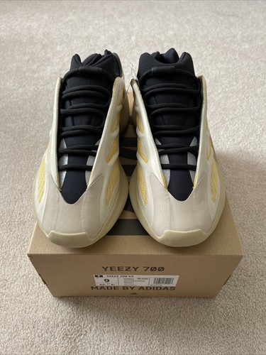yeezy 700 m