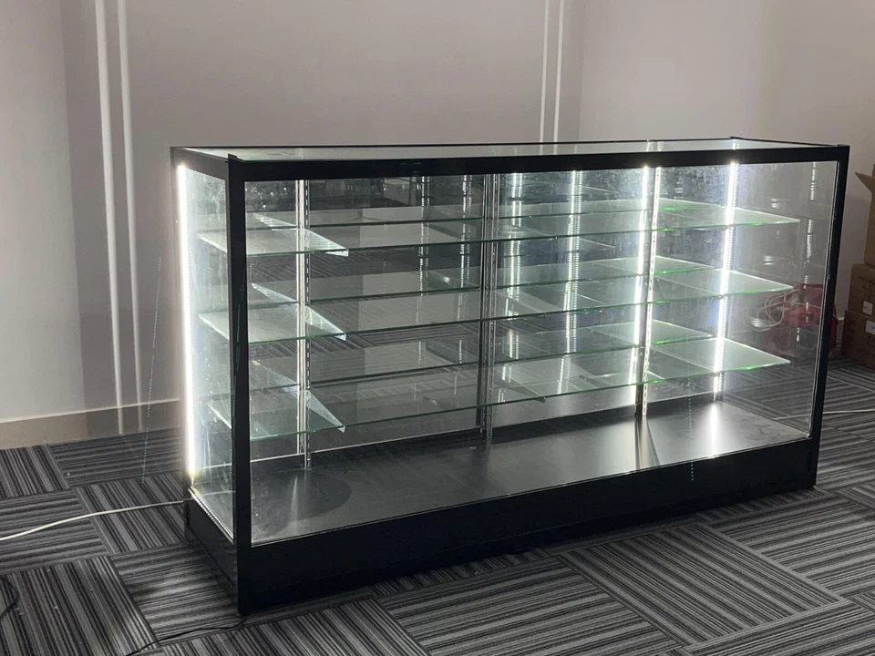 Vitrine de vidro com iluminação LED - Imagem 3 de 3
