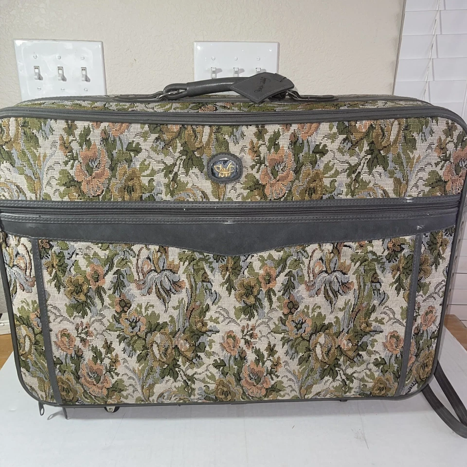 Vintage Diane von Furstenberg Tapestry 4 Piece Luggage Signature Set - Image 2 of 4