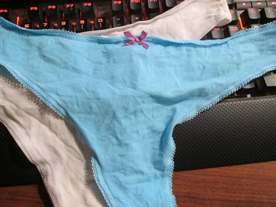 Nuevas 3 Tangas Marca Triple y George Talla Mediana Cómodas Suaves 95% Algodón Foto 4 de 4