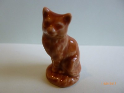 WADE WHIMSIE BARN KATZE HONIG