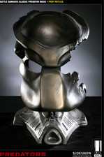Predators Battle Damaged Classic Predator Mask Prop Replica Sideshow Collectible