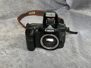 Canon EOS 40D 12.2Mp Digital Camera And Charger **BODY ONLY**