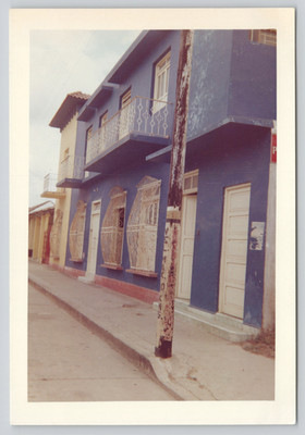 Found Photo 1960s Mexico Cosamaloapan House Blue Stucco Balcony Street Scene