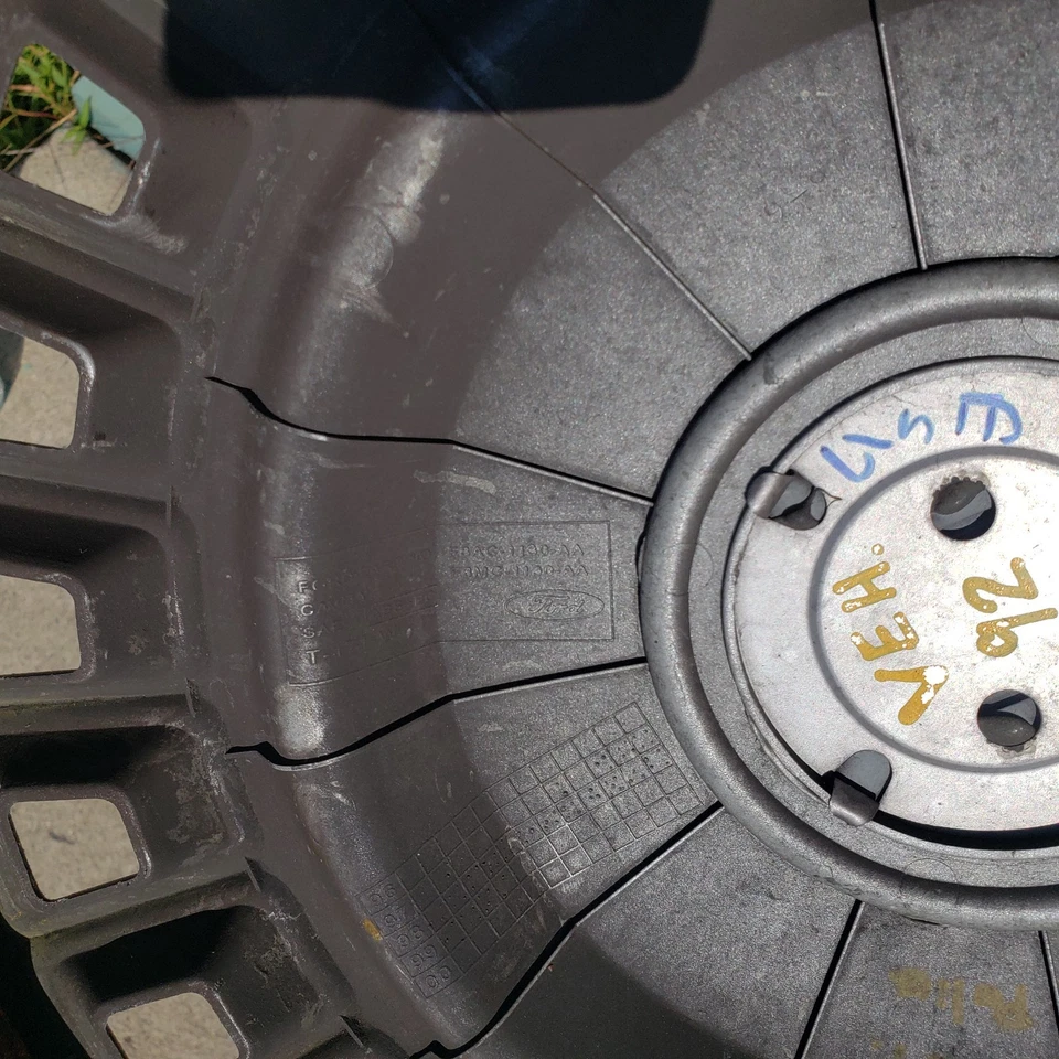 Колпак ступицы колеса Ford Crown Victoria колпак ступицы F8AC-1130-AA 98 99 00 01 2002 16 дюймов - Изображение 4 из 4