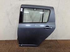 Porte arrière et accessoires Suzuki SWIFT