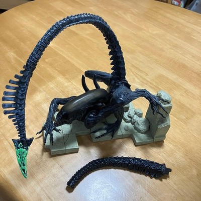 Kotobukiya Alien VS Predator Warrior Alien | eBay