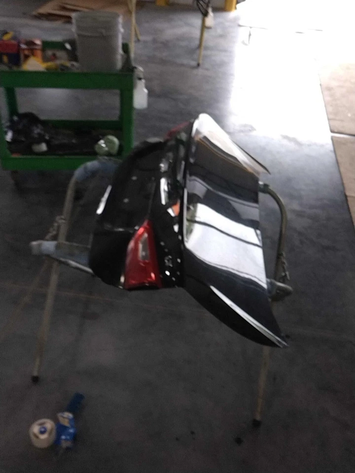 Chevrolet Malibu 2017 OEM cubierta negra tapa maletero 76 k millas NJ25-17485-438814 Foto 2 de 3