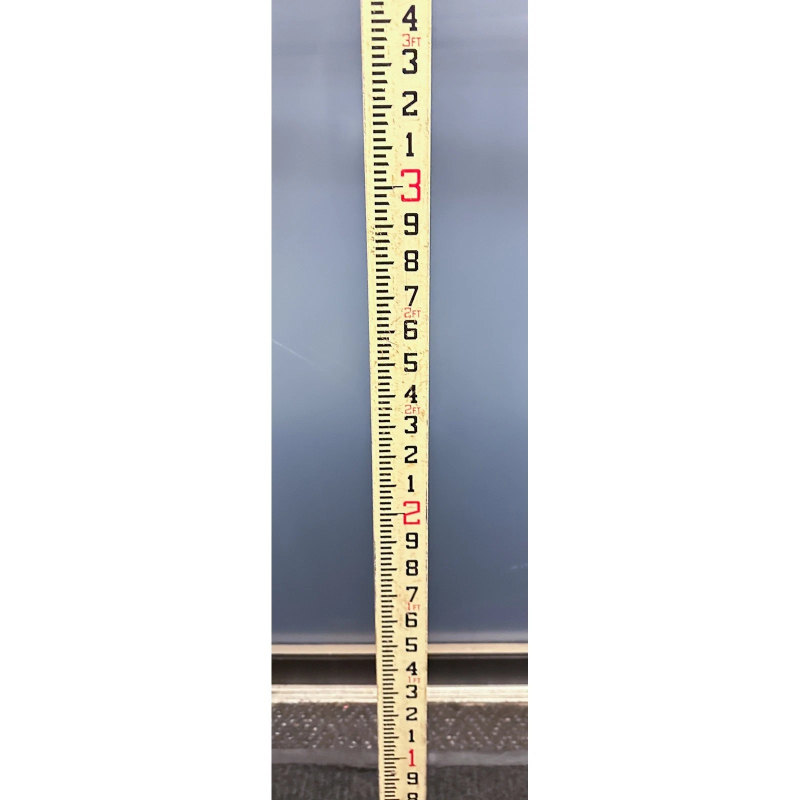 Crain CR-16-T Telescoping Leveling Rod 16ft Fiberglass Surveying Tool - product detail image 2