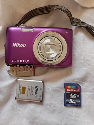 MINT】Nikon COOLPIX S3300 16.0 MP Digital Camera - Purple Japan