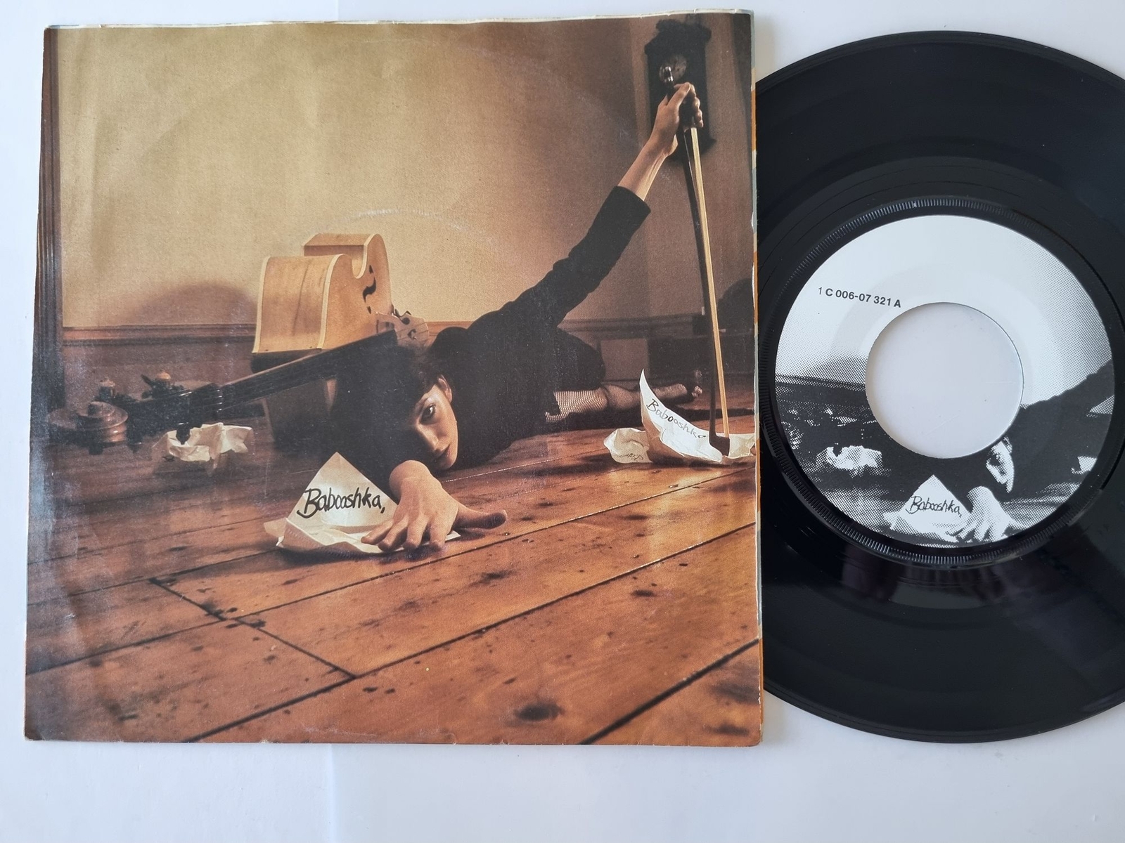 Kate Bush - Babooshka 7'' Vinyl Germany
