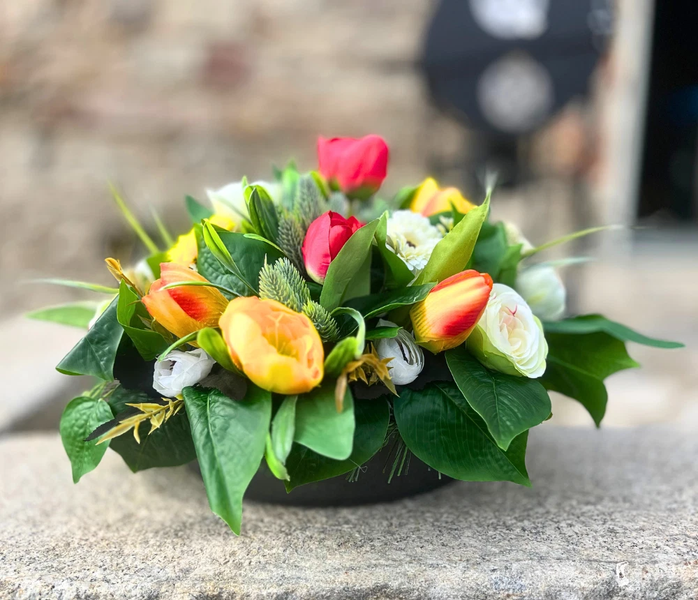 pflanztopf mit gestell groß Übertopf mit Gestell » Blumentopf mit Füßen – DesignWe.Love main image 1