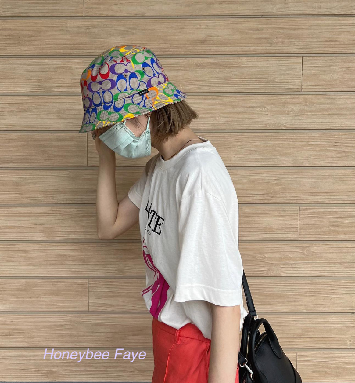 NWT COACH unisex's Pride RAINBOW SIGNATURE BUCKET HAT c9122